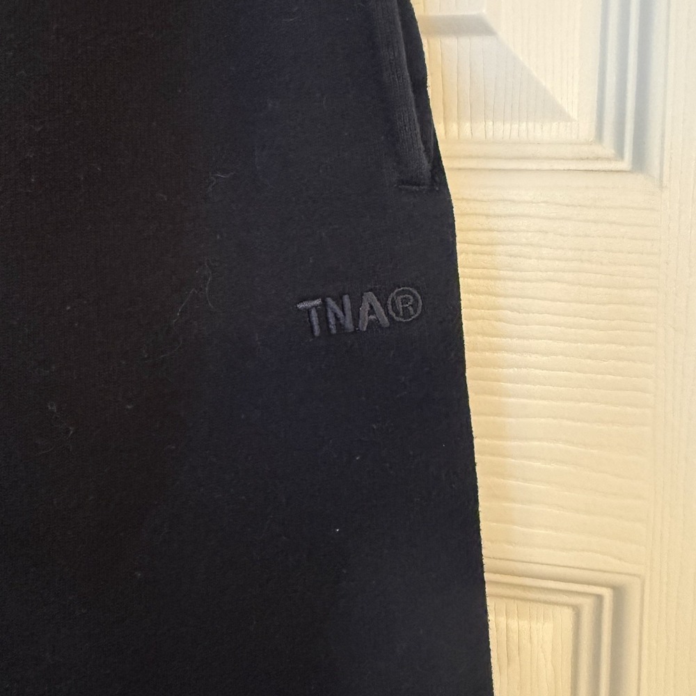TNA Sweatfleece Joggers Women's Small Black Cozy‎ Fleece Mega Fit Streetwear EUC - Picture 3 of 12
